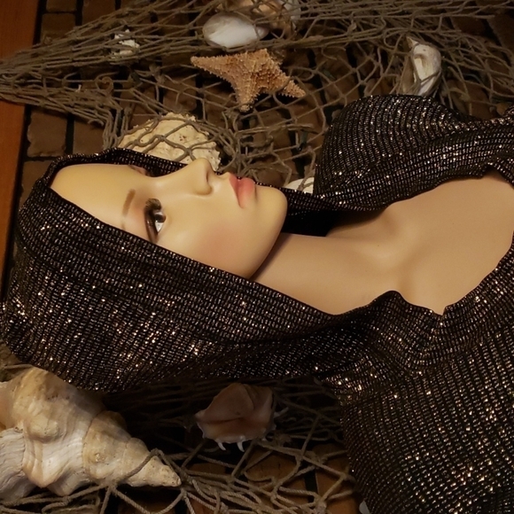 𝅺Beautiful dress size small. By Brian Lichtenburg. - Picture 13 of 15